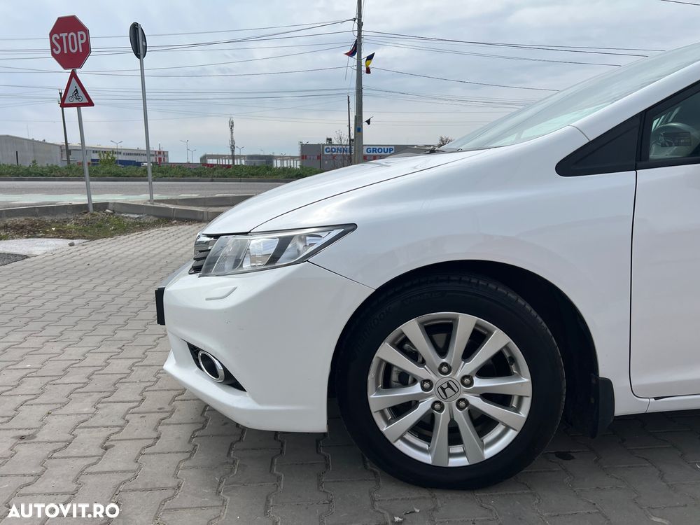 Honda Civic 1.8i Exec - 9