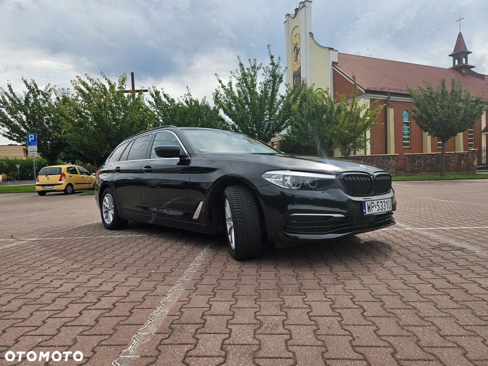 BMW Seria 5 520d Luxury Line - 4