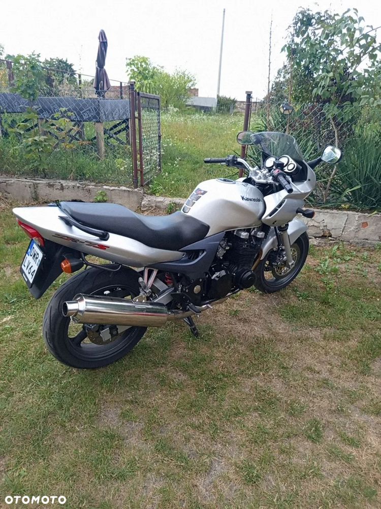 Kawasaki ZR - 15