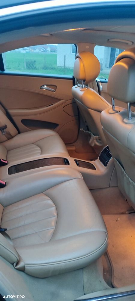 Mercedes-Benz CLS - 10