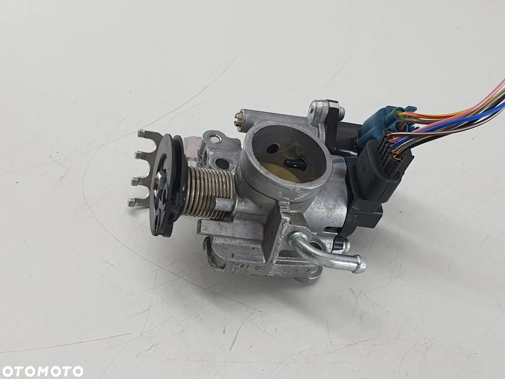PRZEPUSTNICA CZUJNIK TPS   YAMAHA XSR 125 MT - 2