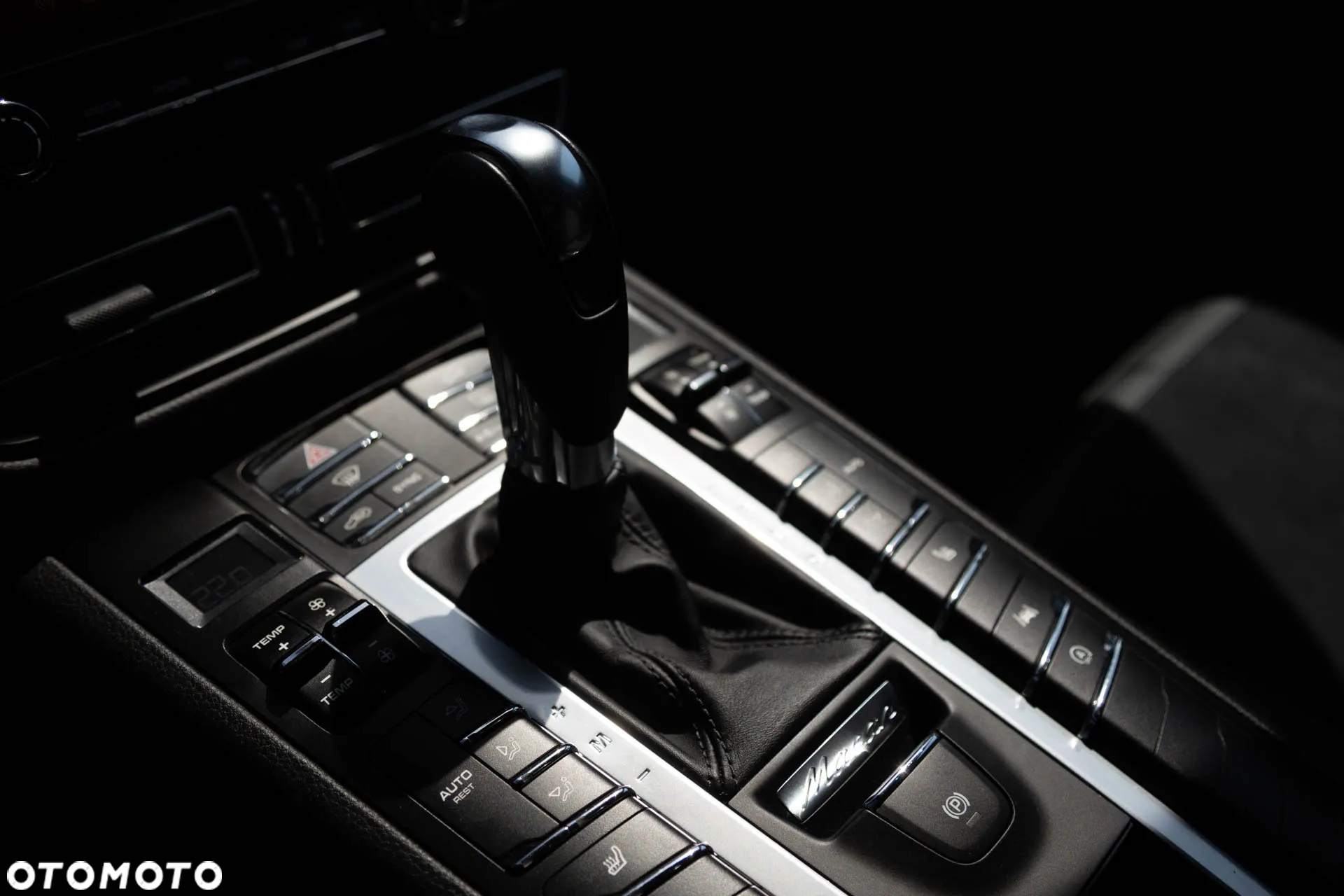 Porsche Macan Standard - 23