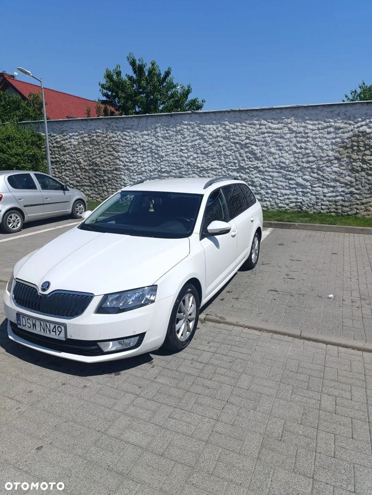 Skoda Octavia 1.6 TDI Ambition - 4
