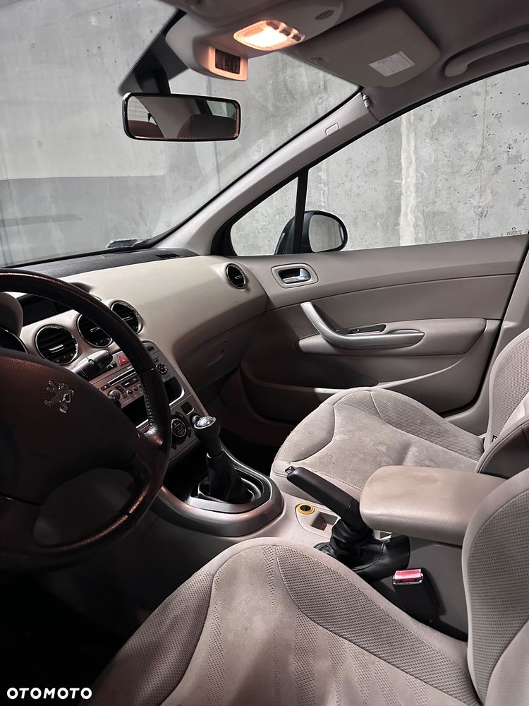 Peugeot 308 1.6 Trendy - 16