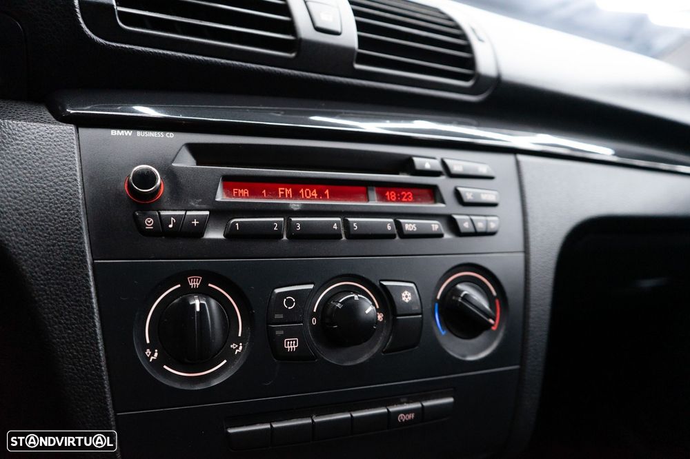 BMW 116 d DPF Edition Sport - 8