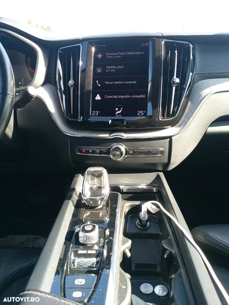 Volvo XC 60 T8 Twin Engine AWD Inscription - 10