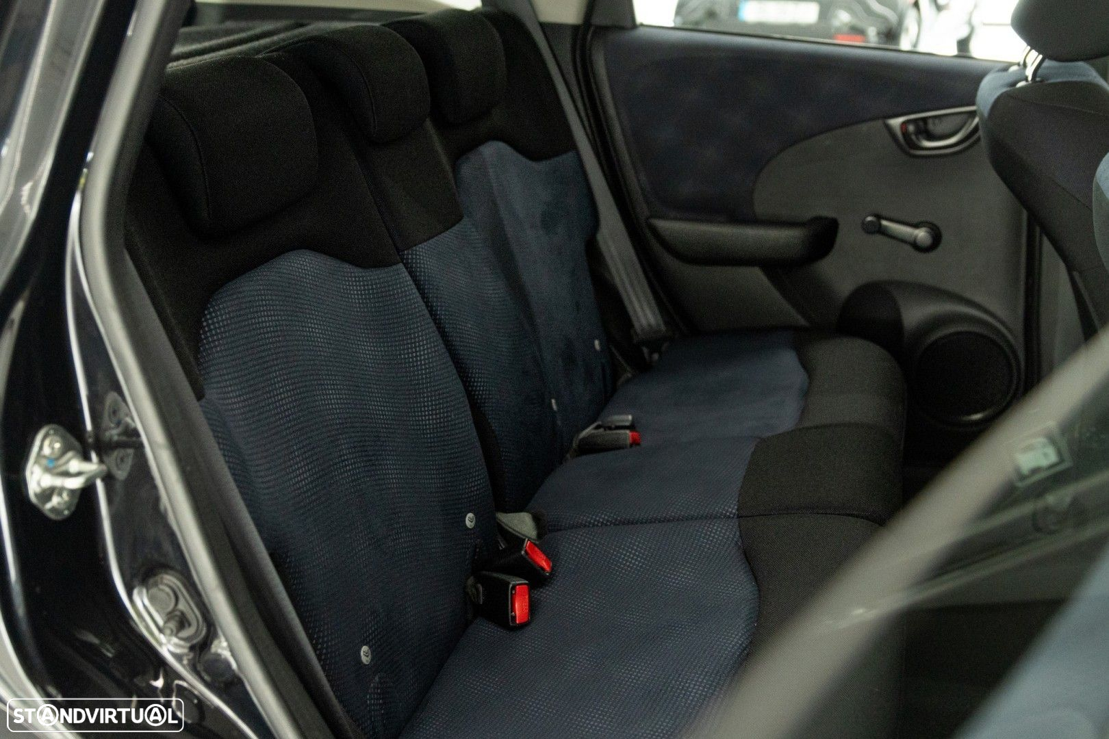 Honda Jazz 1.2 i-VTEC 50 Anos Edition - 26