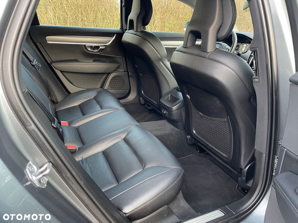 Volvo V90 D4 Geartronic Momentum - 11