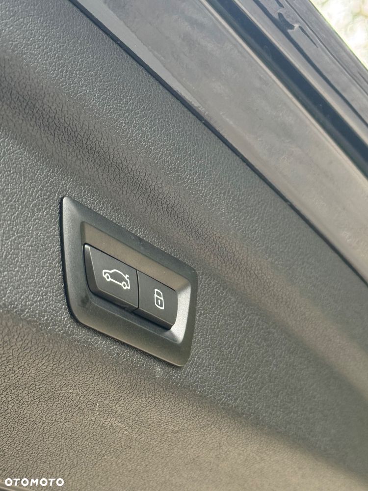 BMW Seria 2 218i - 12
