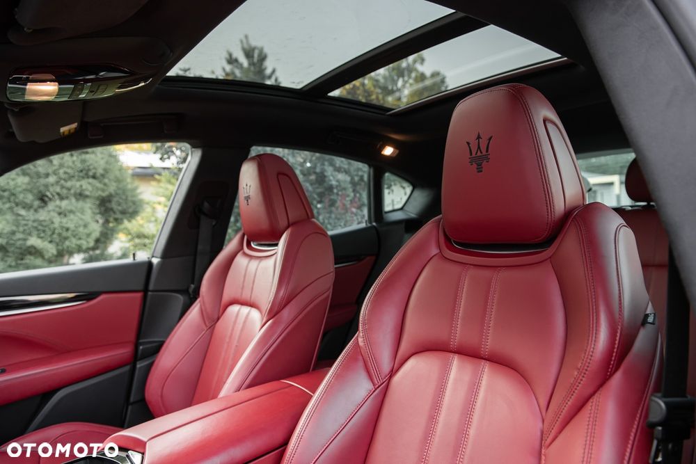 Maserati Levante Granlusso - 18