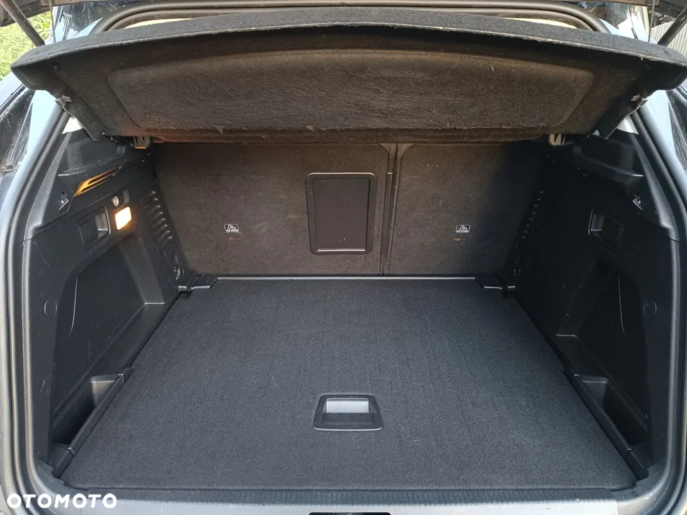 Peugeot 3008 1.5 BlueHDi Crossway S&S EAT8 - 31