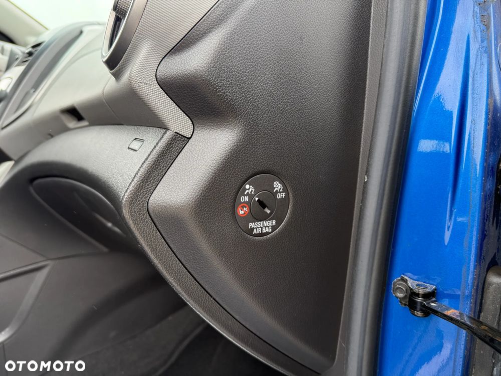 Chevrolet Aveo 1.6 LTZ - 25