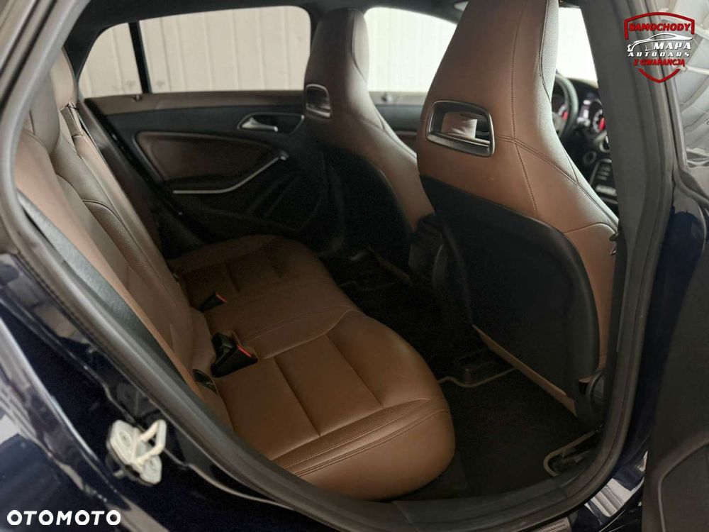 Mercedes-Benz CLA - 27