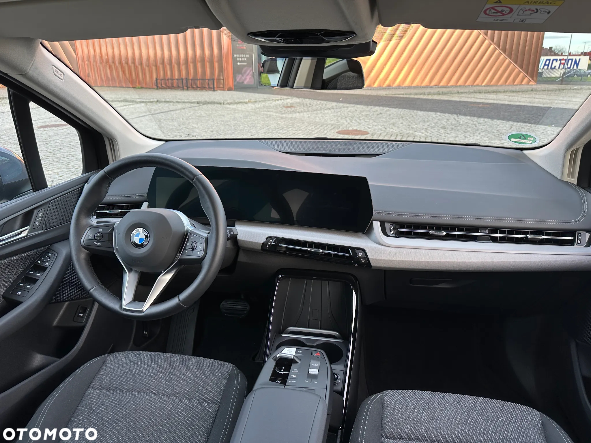 BMW Seria 2 220i Active Tourer - 16