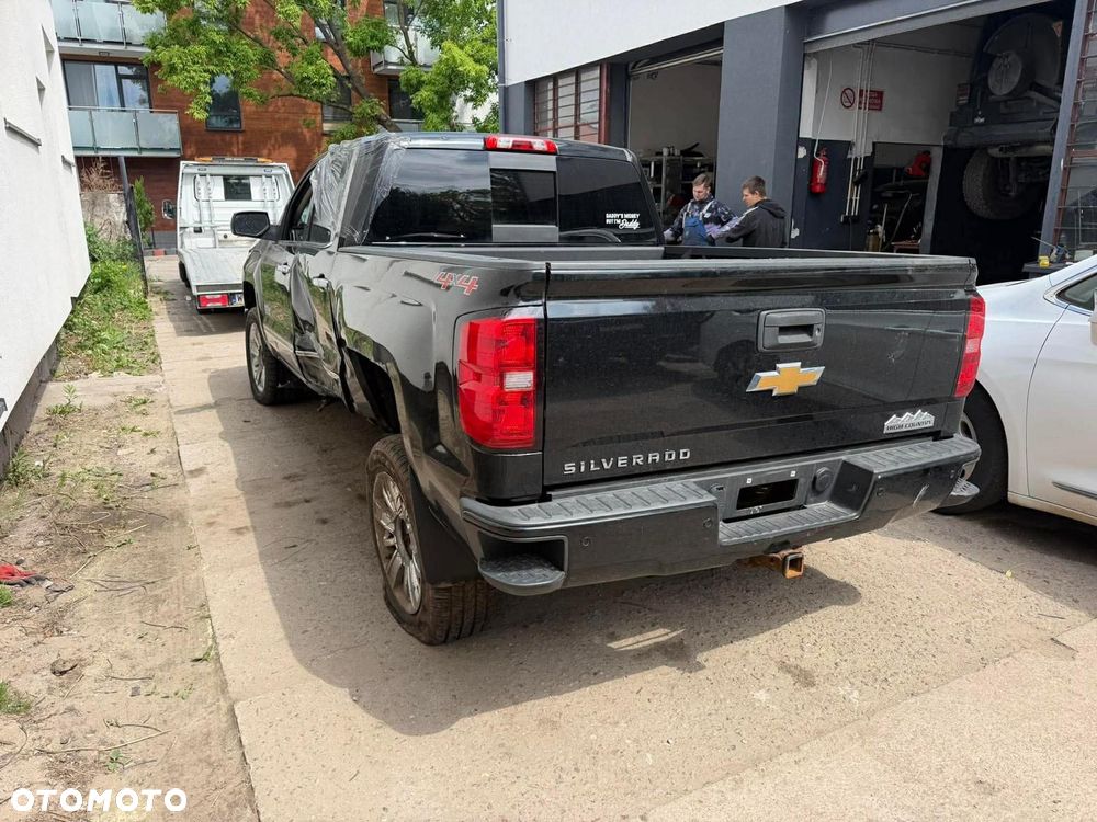 Chevrolet Silverado - 6