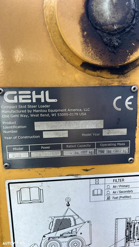 Gehl R220 - 9