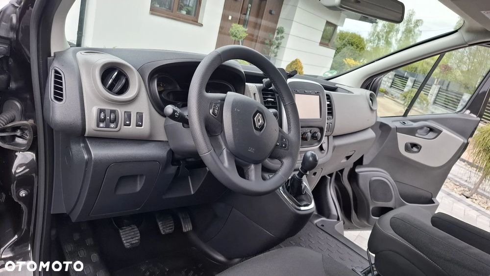 Renault Trafic - 15