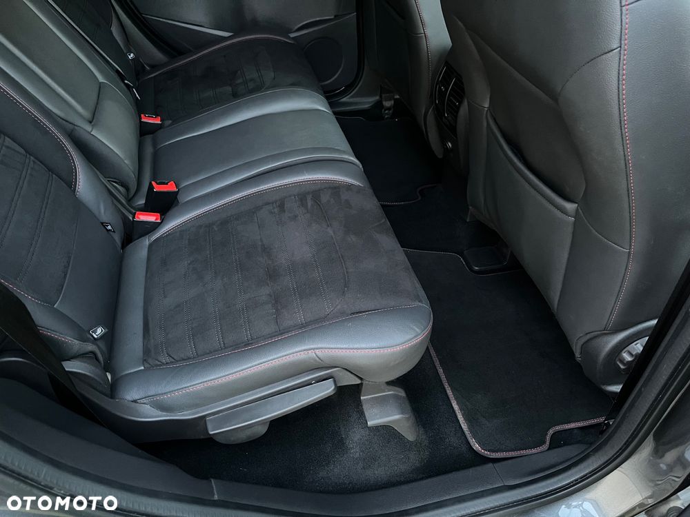 Ford Kuga 2.0 TDCi 4x4 ST-Line - 33