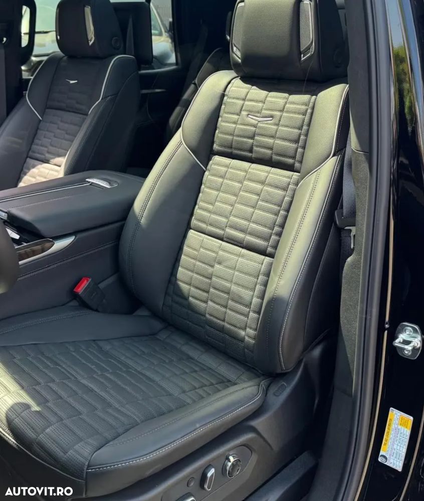Cadillac Escalade - 9