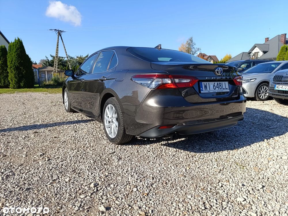 Toyota Camry 2.5 Hybrid Comfort CVT - 13