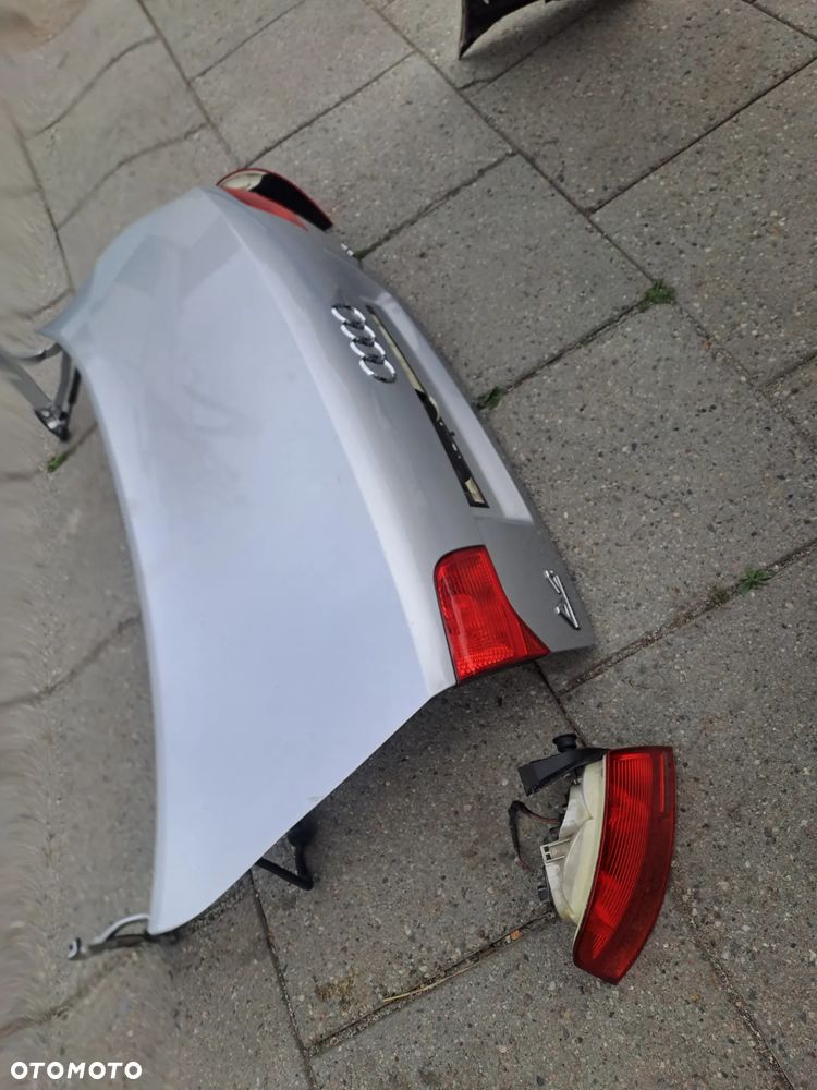 Audi A4 B7 kompletna klapa bagażnika bez korozji kod lakieru LY7W - 6