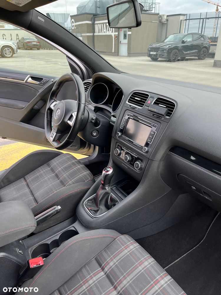 Volkswagen Golf 2.0 GTI - 25