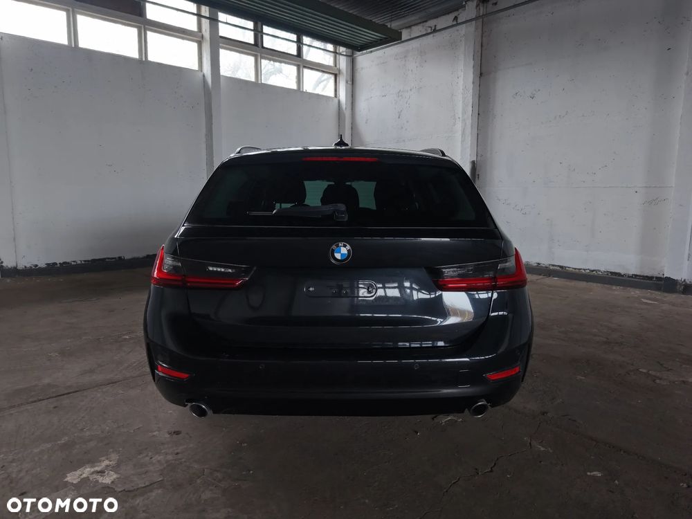 BMW Seria 3 318d MHEV Advantage - 3