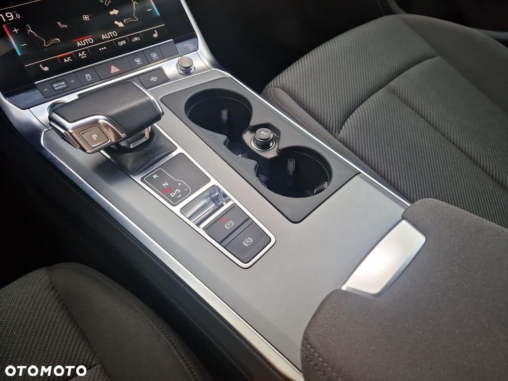 Audi A6 Avant - 15