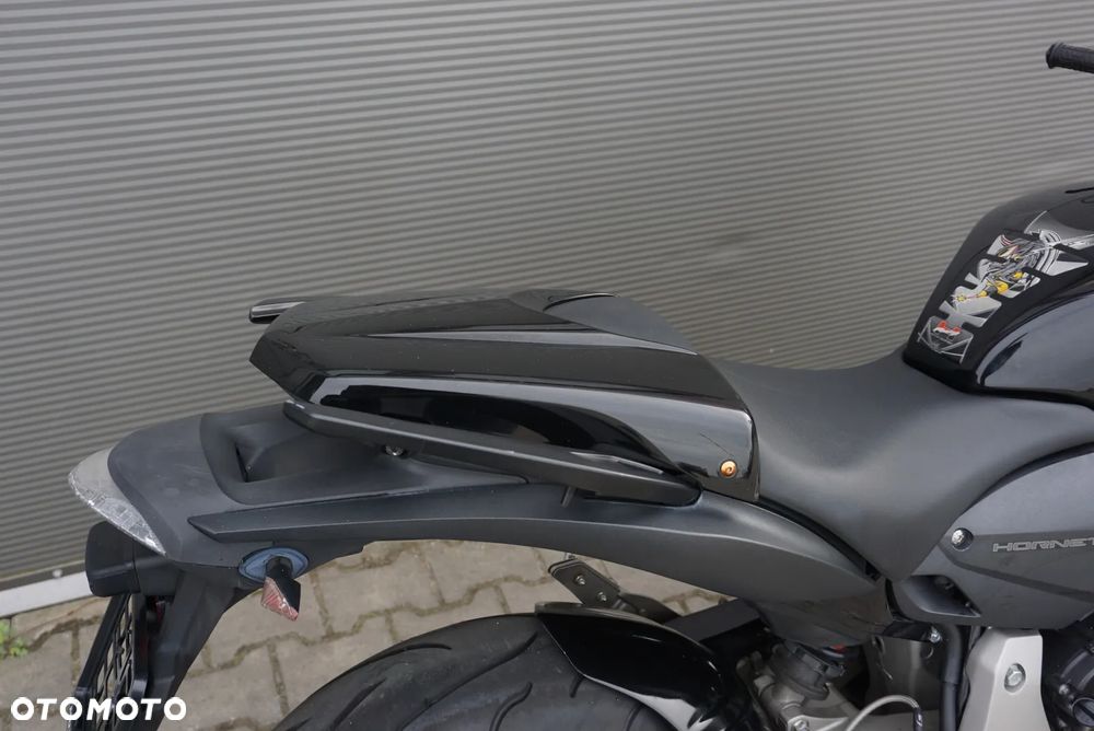 Honda Hornet - 4