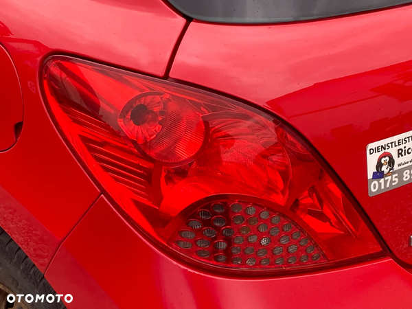 PEUGEOT 207 06- Lampa lewa tył tylna HB 5-drzwi