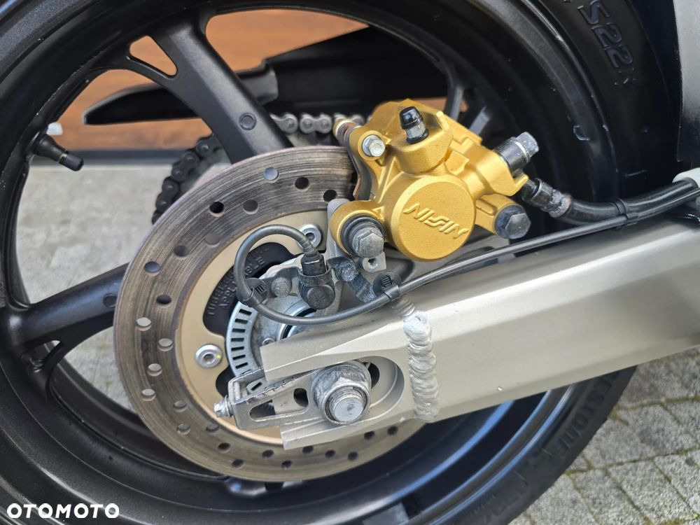 Honda CB - 32