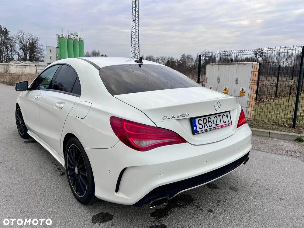 Mercedes-Benz CLA 200 AMG Line - 6