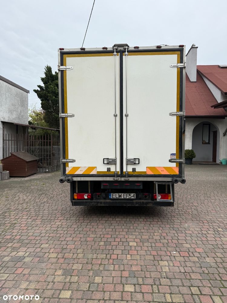 Mitsubishi COUNTER FUSO - 28