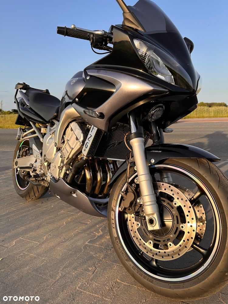 Yamaha FZ6 - 2