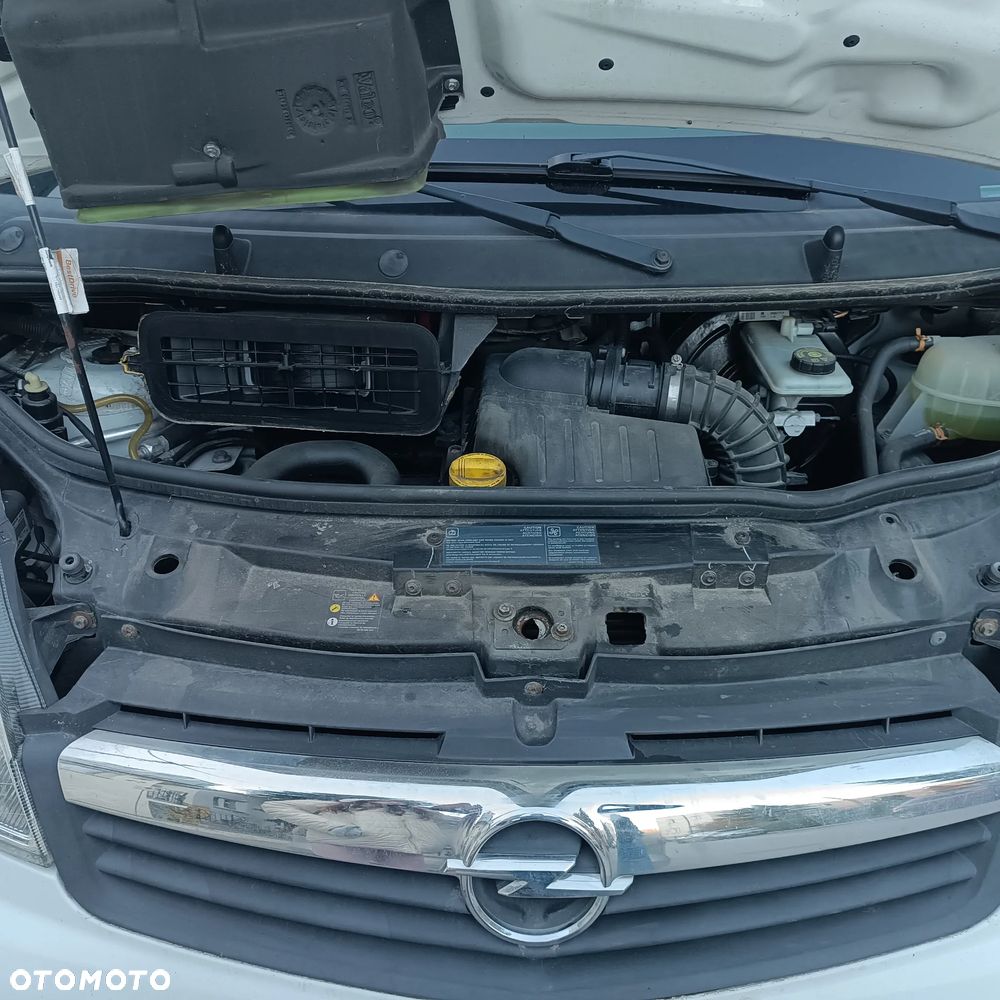 Opel vivaro - 8