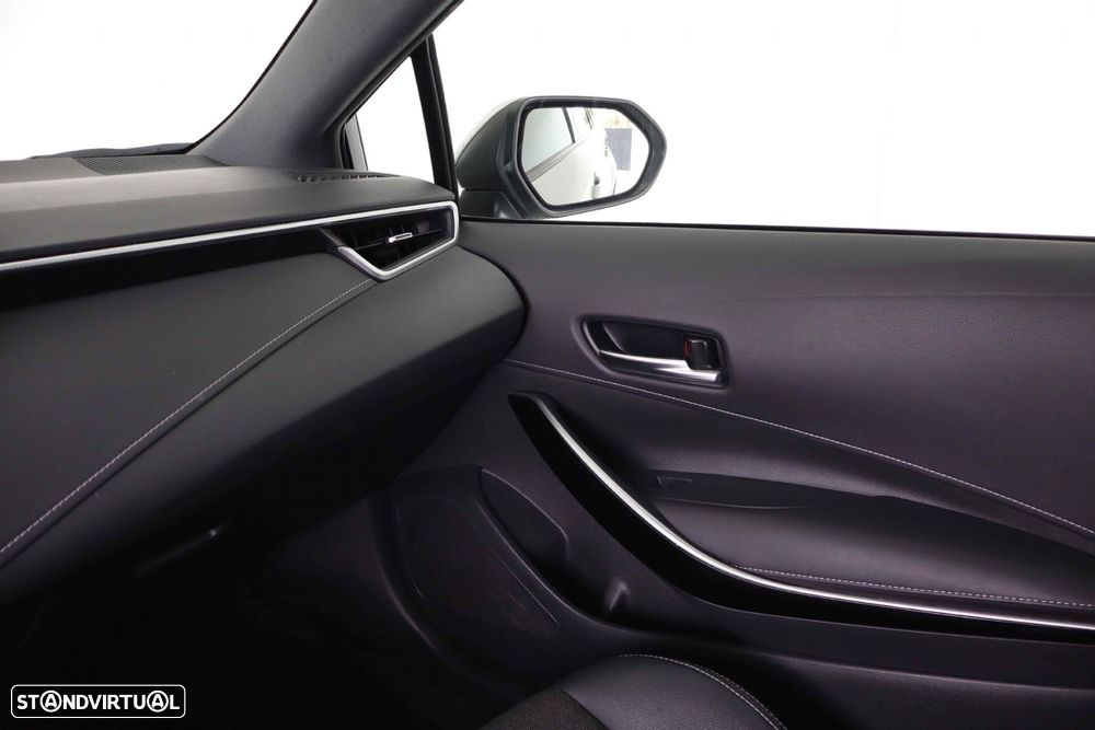 Toyota Corolla Touring Sports 1.8 Hybrid Comfort+P.Sport - 37