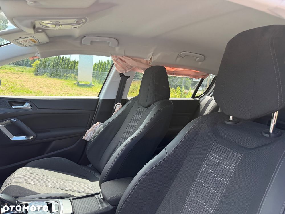 Peugeot 308 - 16