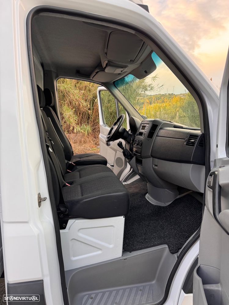 Mercedes-Benz Sprinter 516 CDI com A.C e Plataforma Elevatória - 14