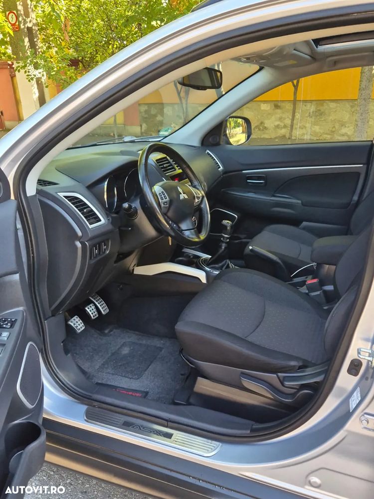 Mitsubishi ASX - 5