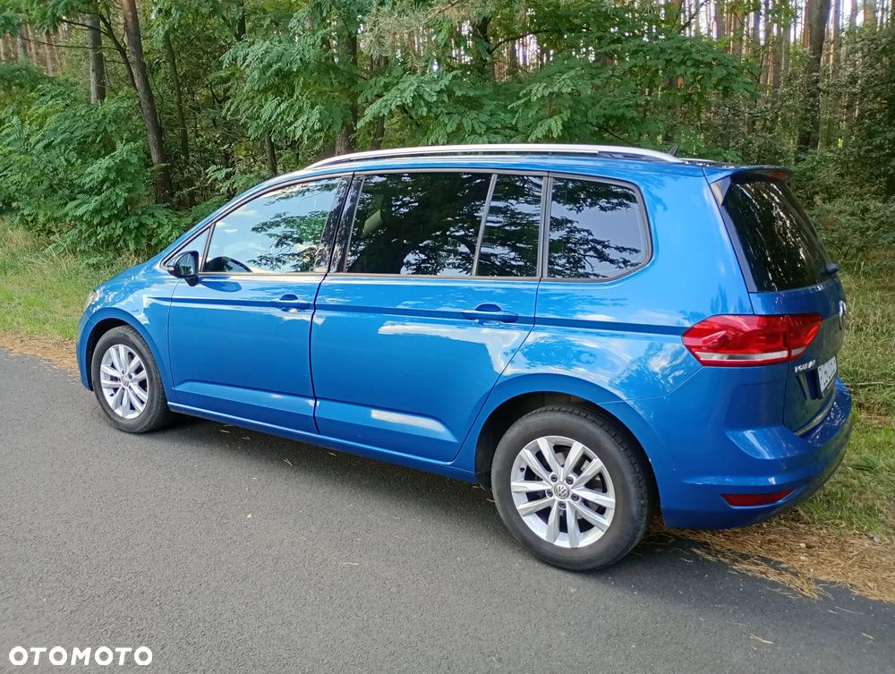 Volkswagen Touran 1.6 TDI BMT Comfortline - 3