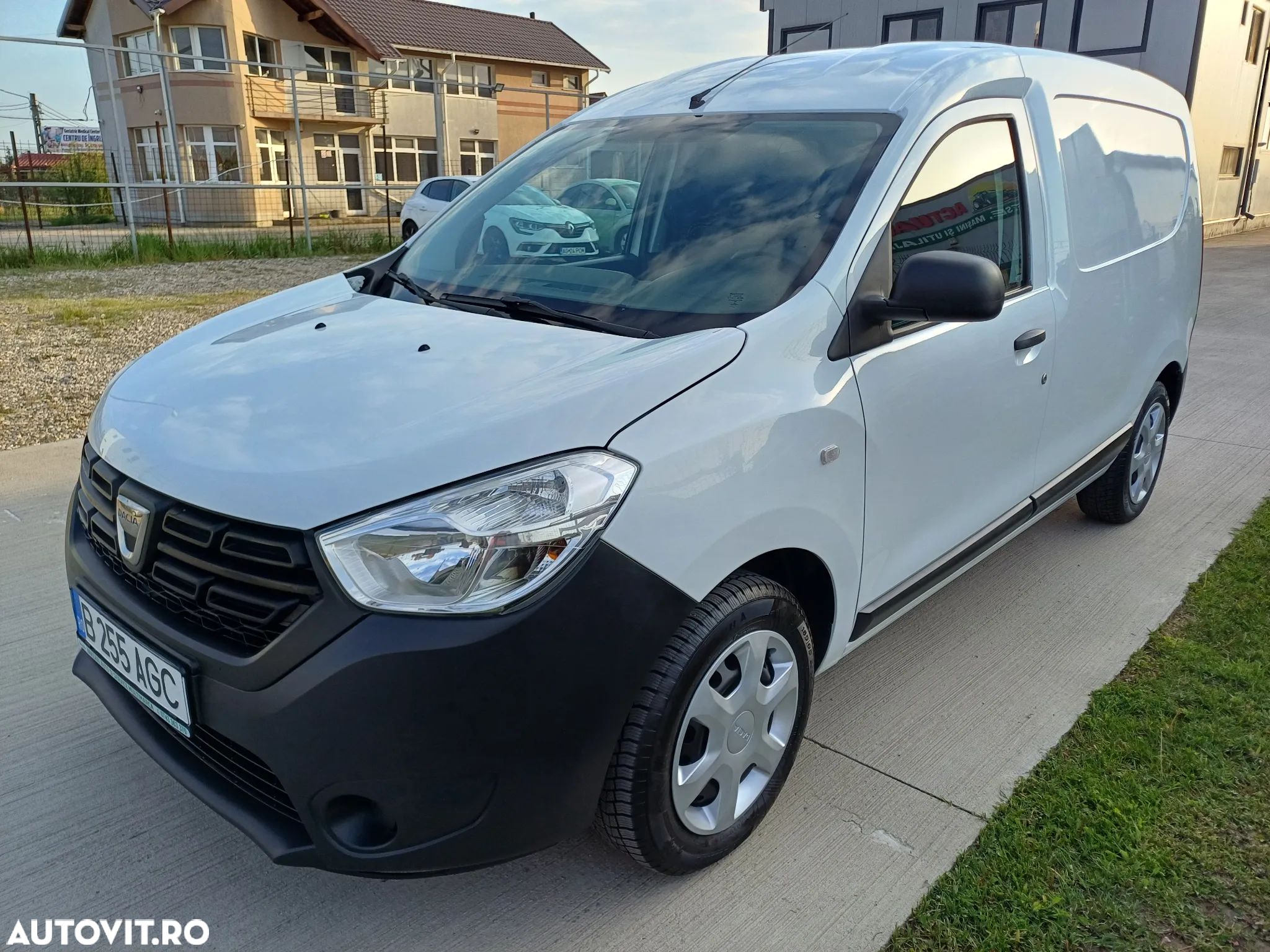 Dacia Dokker 1.5 Blue dCi Ambiance - 1