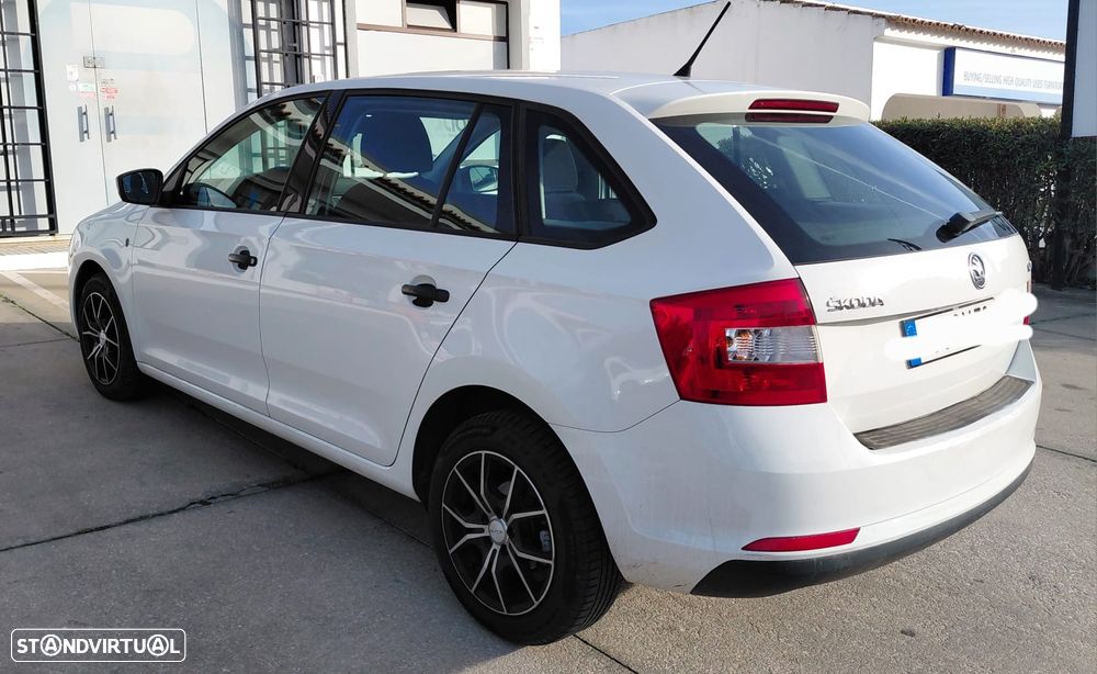 Skoda Rapid Spaceback - 5