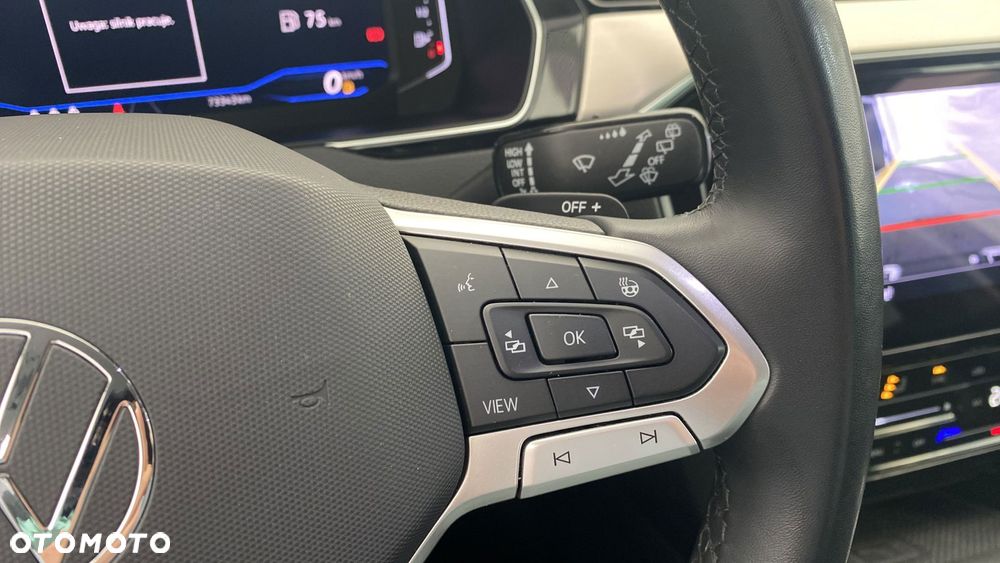 Volkswagen Passat - 22