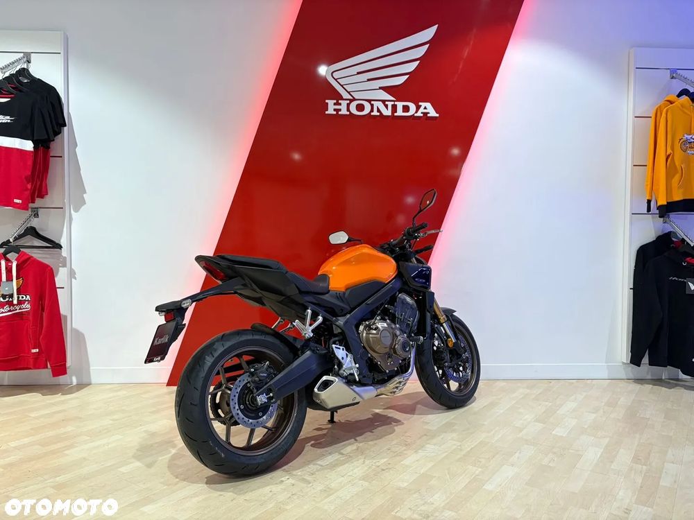 Honda CB - 4