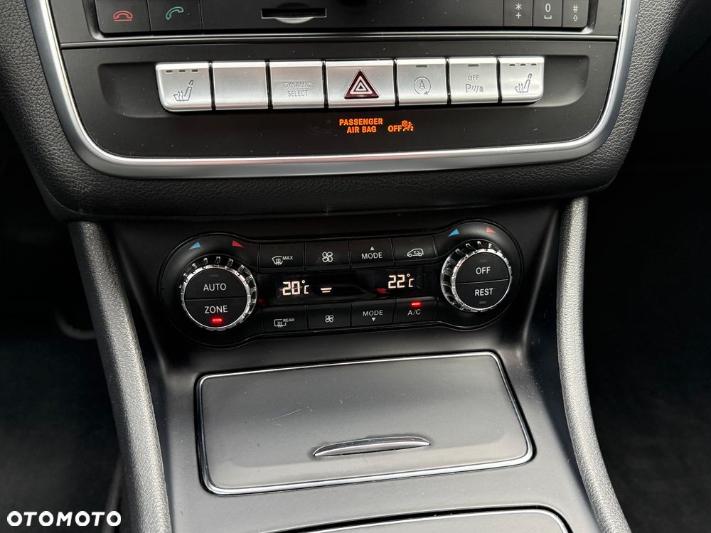 Mercedes-Benz CLA - 15