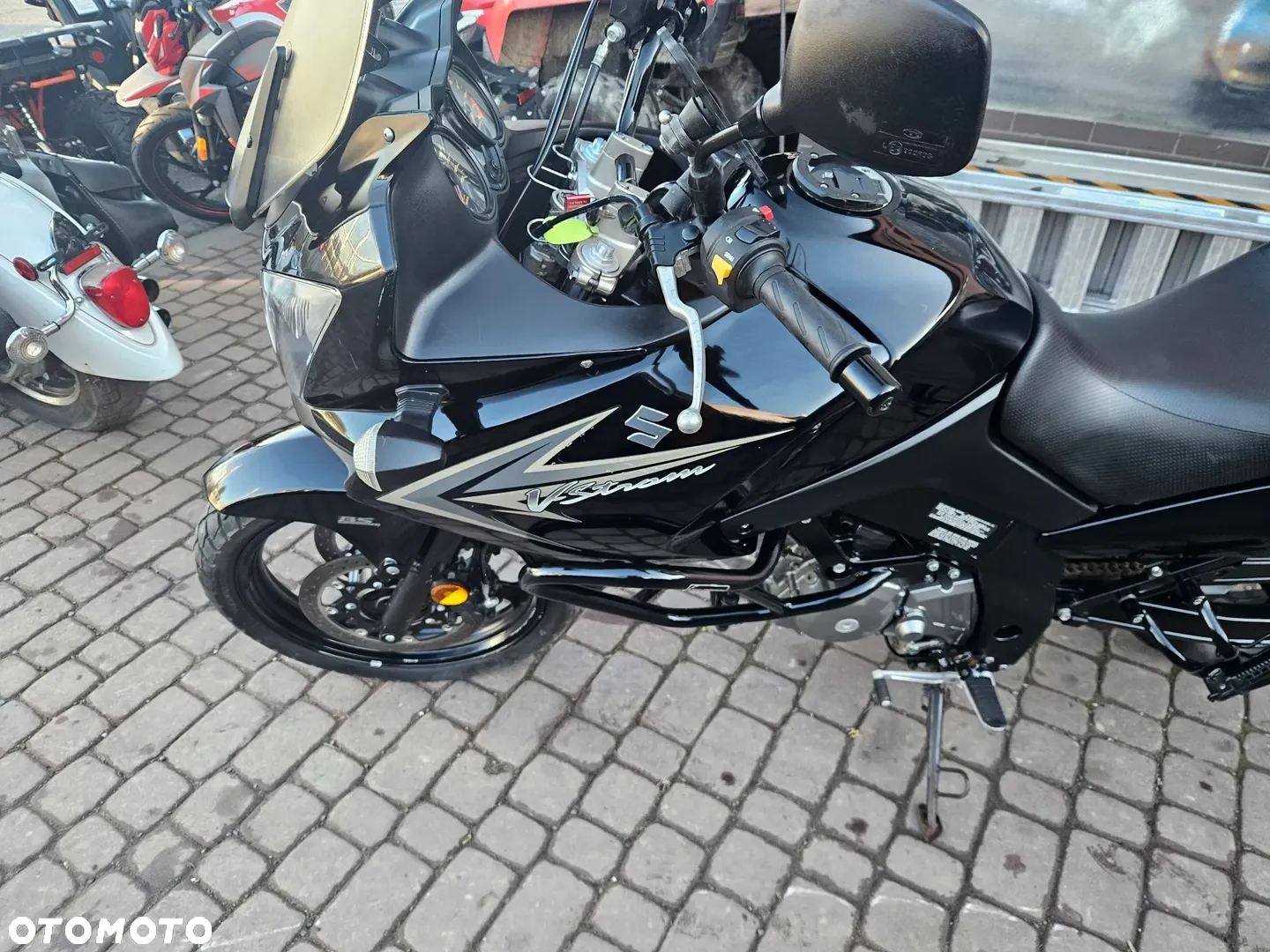 Suzuki DL - 29