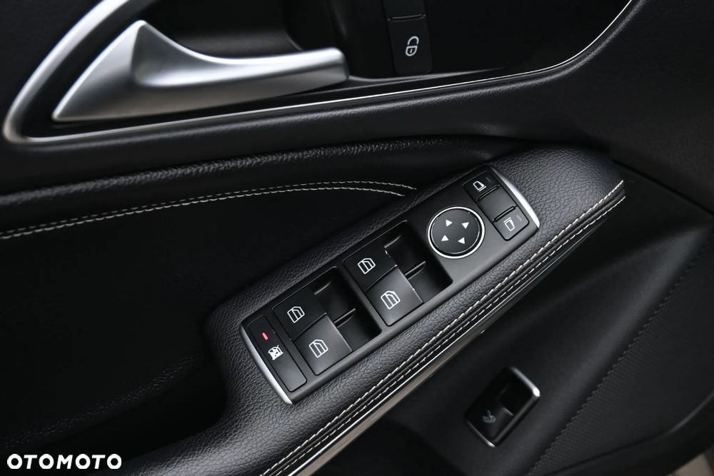 Mercedes-Benz CLA 220 (CDI) d 7G-DCT AMG Line - 34