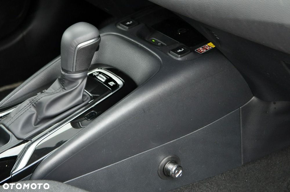 Toyota Corolla - 25