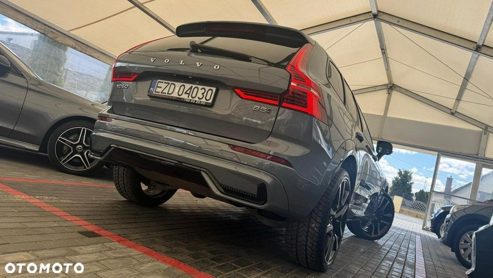 Volvo XC 60 B5 B AWD Ultimate Dark - 22