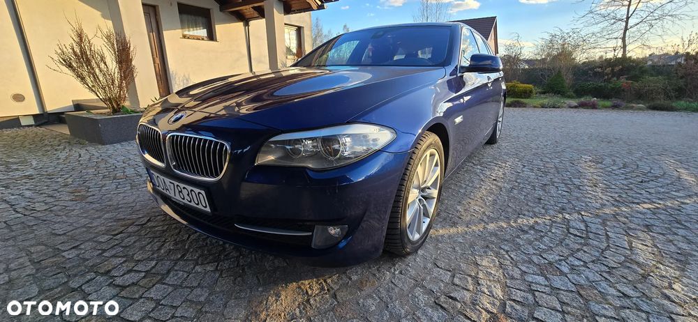 BMW Seria 5 525d - 1